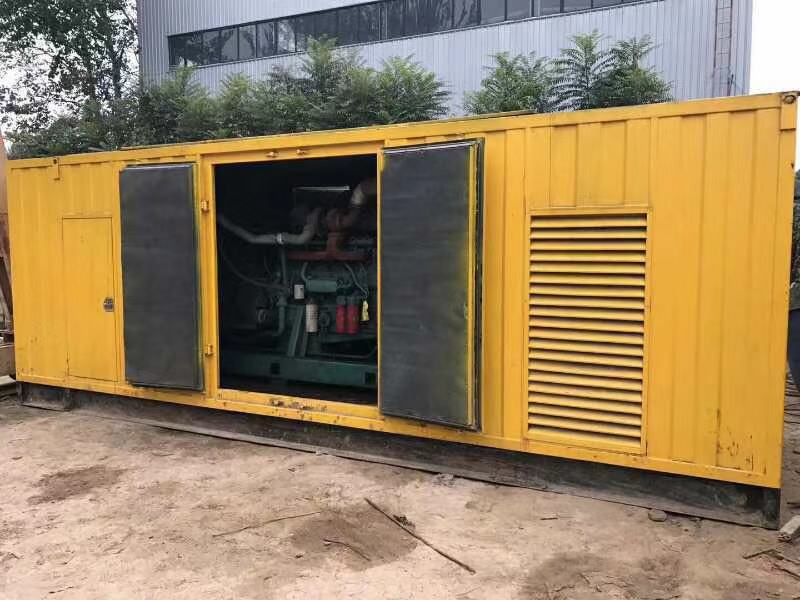 海拉尔柴油发电机组滤清器内充满机油但压力不足如何进行故障排查？