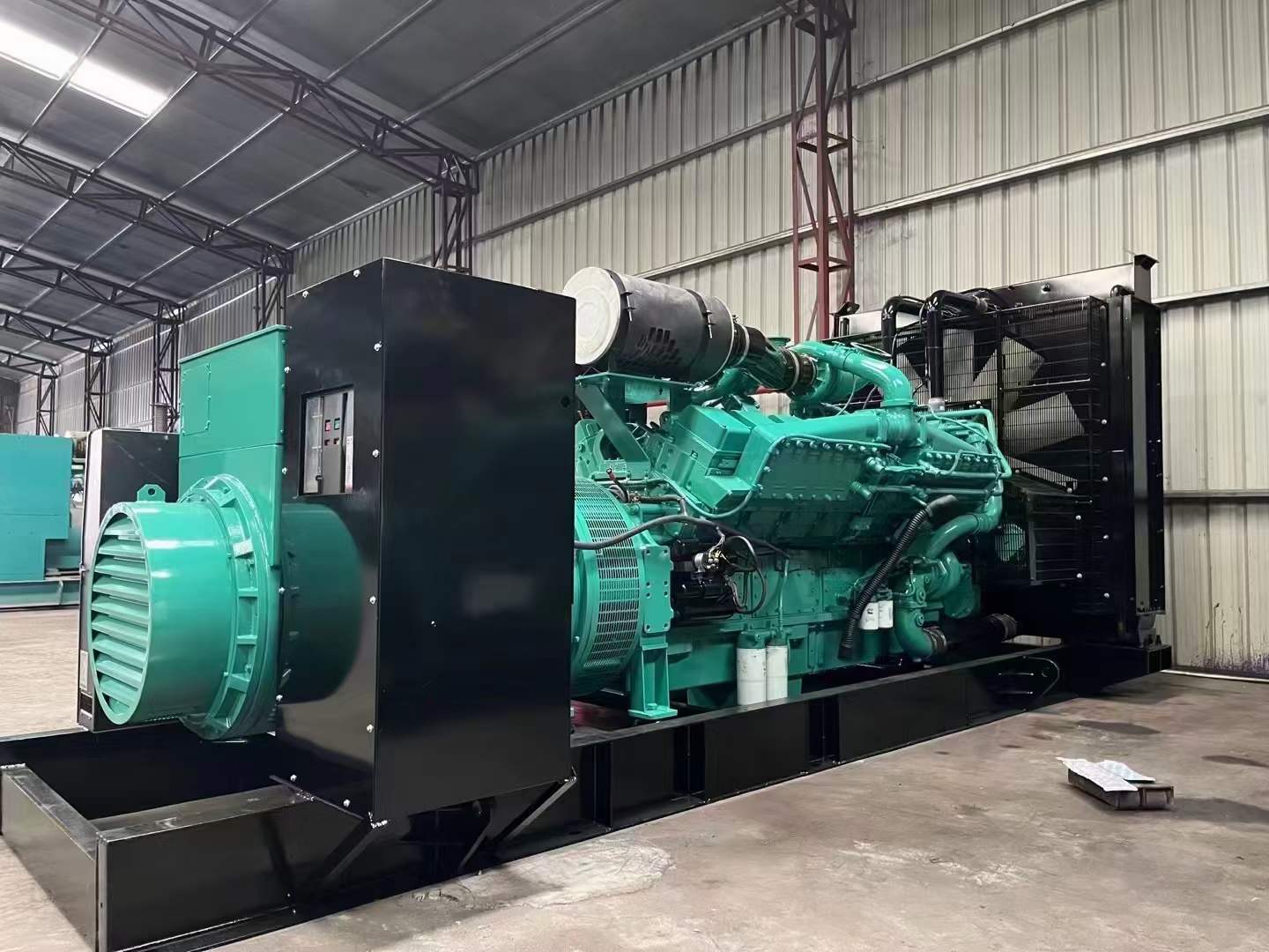 海拉尔如何降低 800kW 柴油发电机输出电流的波动?