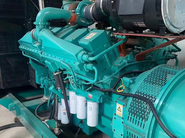 海拉尔更换100kW柴油发电机组机油时,需要注意哪些事项?