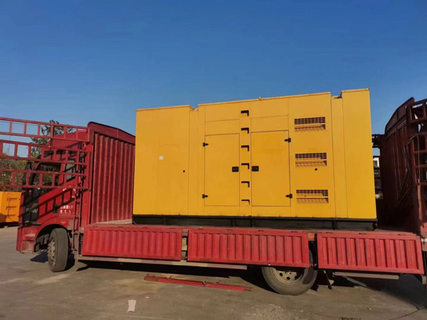 海拉尔柴油发电机组的电瓶长期未使用,应该如何充电?