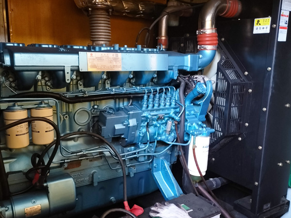 海拉尔磷酸铁锂蓄电池的使用寿命与哪些因素有关？