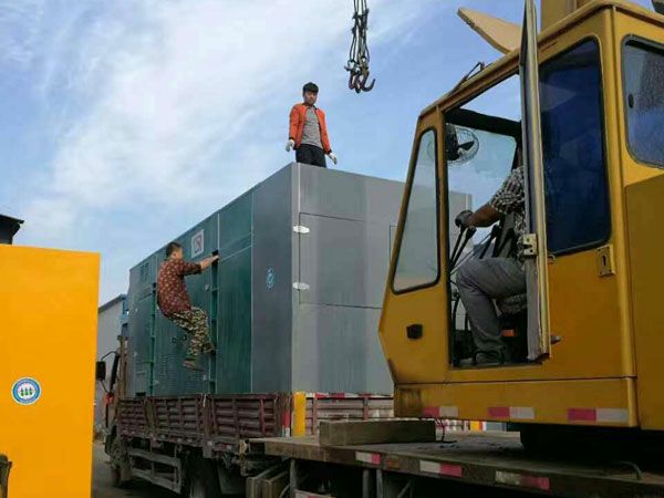 海拉尔如何判断水冷式机油散热器密封件是否需要更换？